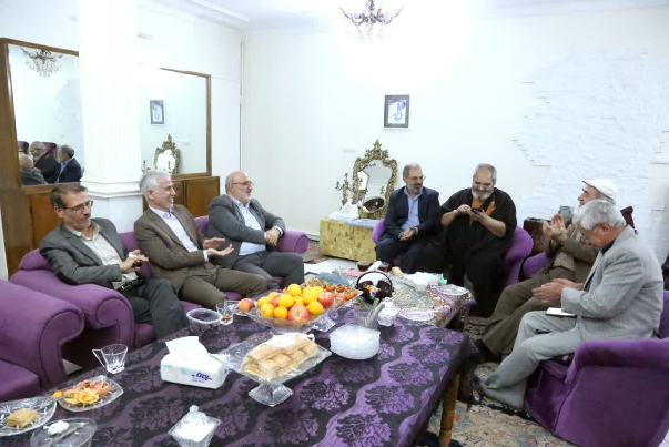 تقدیر+عباس+خوش+عمل+کاشانی+شاعر،+طنزپرداز+و+روزنامه+نگار