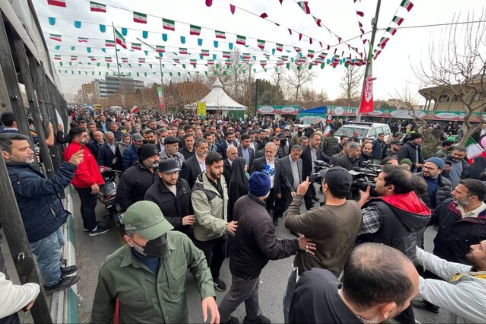 ۲۲+بهمن