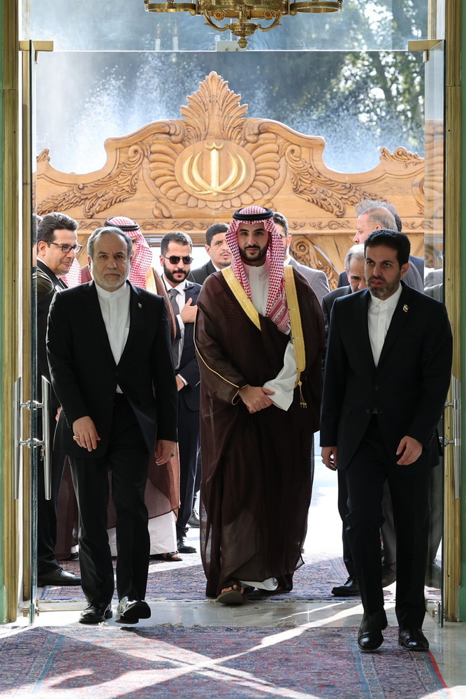 دیدار مقامات ترکیه، پاکستان و عربستان با رییس جمهور