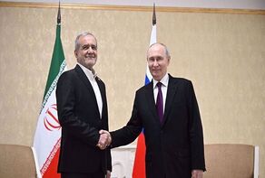 Iran not to leave negotiating table despite US attacks
