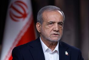 الرئیس بزشکیان یکشف عن استراتیجیة جدیدة لمواجهة الظروف الاستثنائیة

