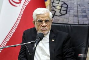 عارف: اقتصاد امروز اولویت نخست کشور است؛ دولت باید از خود آغازگر اصلاح باشد