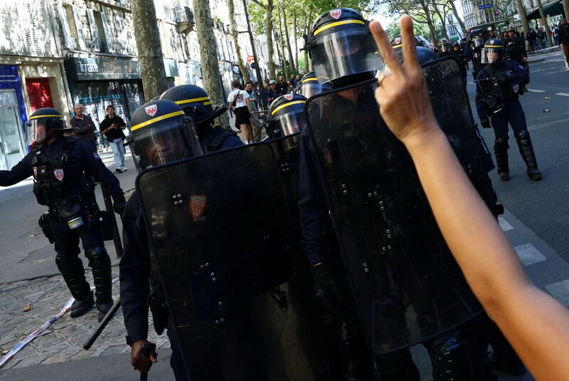 2026-10-06T134022Z_1365118736_RC2PXNA5DW0F_RTRMADP_3_FRANCE-PROTEST-1791294259