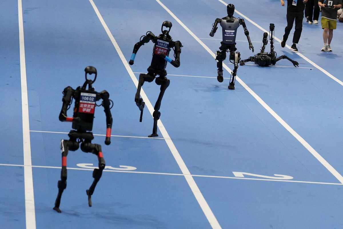M2FhYWEi4QK9