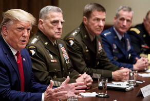 Установление крайнего срока Трампом; Под видом мира, введение в войну