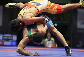 سینا خلیلی و ابوالفضل محمدنژاد فینالیست شد/مبارزه مهدی یوسفی برای مدال برنز