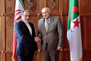 Araghchi congratulates his Algerian counterpart on Natl. Day