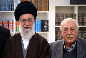 قائد الثورة مُعزياً برحيل أحمد جبريل: قضى حياته يكافح في سبيل وطنه