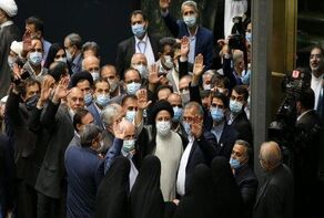 الرئيس رئيسي: أولوياتنا الكفاءة والخبرة والاهتمام بالشعب ومكافحة الفساد