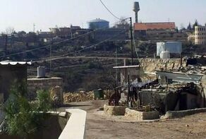 גנץ יבטל היתרי בנייה לחירבת בית זכריה