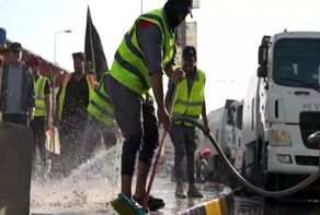 العراق.. جهود حثيثة تبذلها بلدية كربلاء لتنظيف المدينة من المخلفات