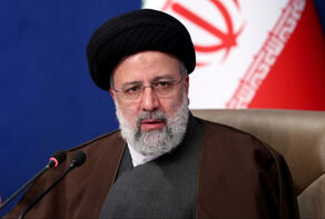 Iranian President calls for new chapter in relations with India