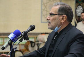 شمخاني: آبادان ستخرج من تحت أنقاض متروبل والحرب النفسية مرفوعة الرأس