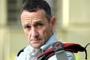 Особые усилия крайне правых обелить великий провал 22-дневной войны