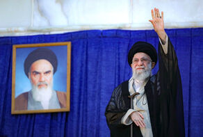 .The enemy is trying to disappoint the Iranian youth