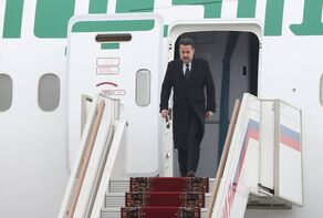 Iraq's PM arrives on visit to Russia