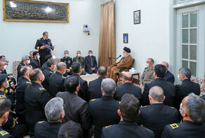 فرمانده کل قوا: باید تلاش شود تا نیروی دریایی ارتش یک نیروی راهبردی، به صورت جامع باشد