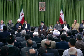 دیدار شاعران با رهبر معظم انقلاب