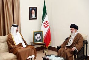 Leader receives foreign senior officials