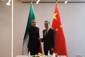 中国外长王毅：我们坚持伊朗领土完整