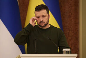 Зеленский: Украине нужно оружие большой дальности