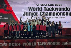 Leader congratulates junior taekwondo team on World Championship victory