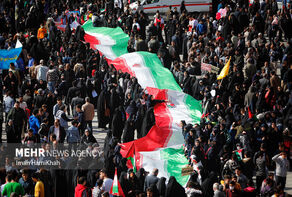 Iranians commemorating nat'l day of fighting Global Arrogance