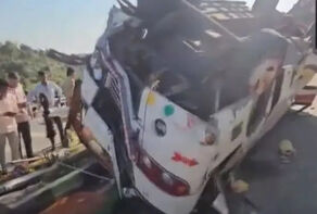 مجروح شدن 38 نفر در تصادف چند خودرو در غرب هند