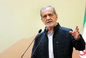 Pezeshkian emphasizes independence of students in advocacy