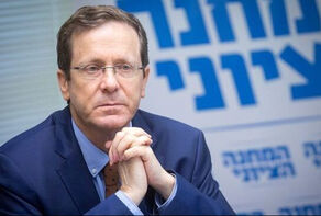 מחלוקת סביב תוכניתו של הרצוג לבקר בהתנחלות בצפון השטחים הכבושים