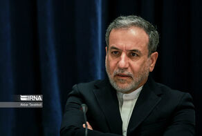 FM Araghchi: Iran pursuing to release its frozen assets