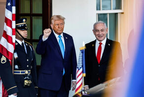 ידיעות אחרונות: טראמפ הוא 