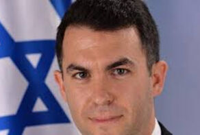 אנס תומך בעבריין נרדף