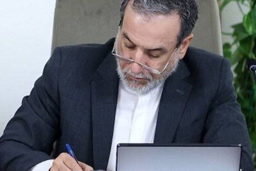 America has accepted indirect nuclear talks: Araqchi
