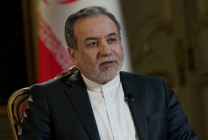 Iran ready to expand trilateral talks with Russia and China: Araghchi