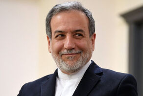 عراقچی: هیچ‌یک از برنامه‌های صداوسیما با وجود حملات قطع نشد + فیلم