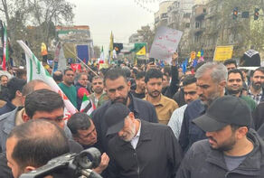 حضور سردار قاآنی، فرمانده نیروی قدس سپاه در تجمع میدان انقلاب+ فیلم