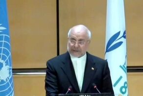 Iran vigorously defended its land, people during aggression