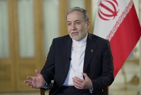 Iranians residing in Venezuela are doing well: FM Araghchi