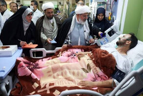 حضور نمایندگان رهبری در منازل تعدادی از جانبازان اخیر