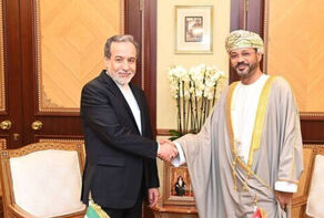 عراقجي يبحث مع نظيره العماني القضايا ذات الاهتمام المشترك