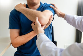 از چه سنی عضلات تحلیل می‌روند؟+ راهکارهایی برای تقویت عضلات