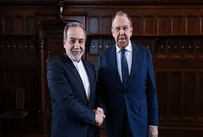 Iran, Russia FMs discuss Iran nuclear issue by phone