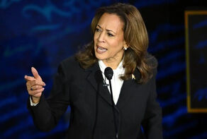 卡玛拉·哈里斯：他正把美国拖入一场美国人民不愿看到的战争