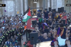 جشن قهرمانی یامال با پرچم فلسطین جنجال‌ساز شد + فیلم