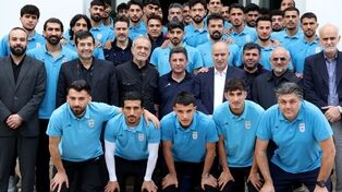 گزارش تصویری| بازدید رئیس‌جمهور از کمپ و اردوی آماده سازی تیم ملی فوتبال