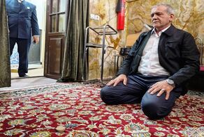 حضور رئیس‌جمهور در حرم مطهر رضوی
