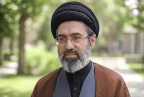 قائد الثورة: الثأر للقائد الشهيد الإمام هو مطلب شعبنا ولا بدّ أن يتحقق