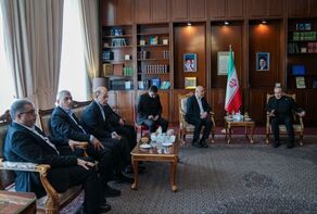 Iran FM vows unwavering support for Palestinian resistance