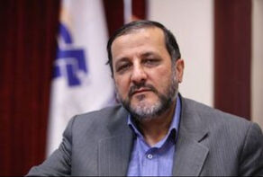 یک امت ولی‌ دم امام شهید